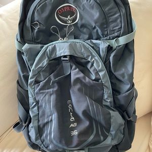 Osprey Backpack. Manta AG 36. Day pack or light excursion pack. Perfect shape.